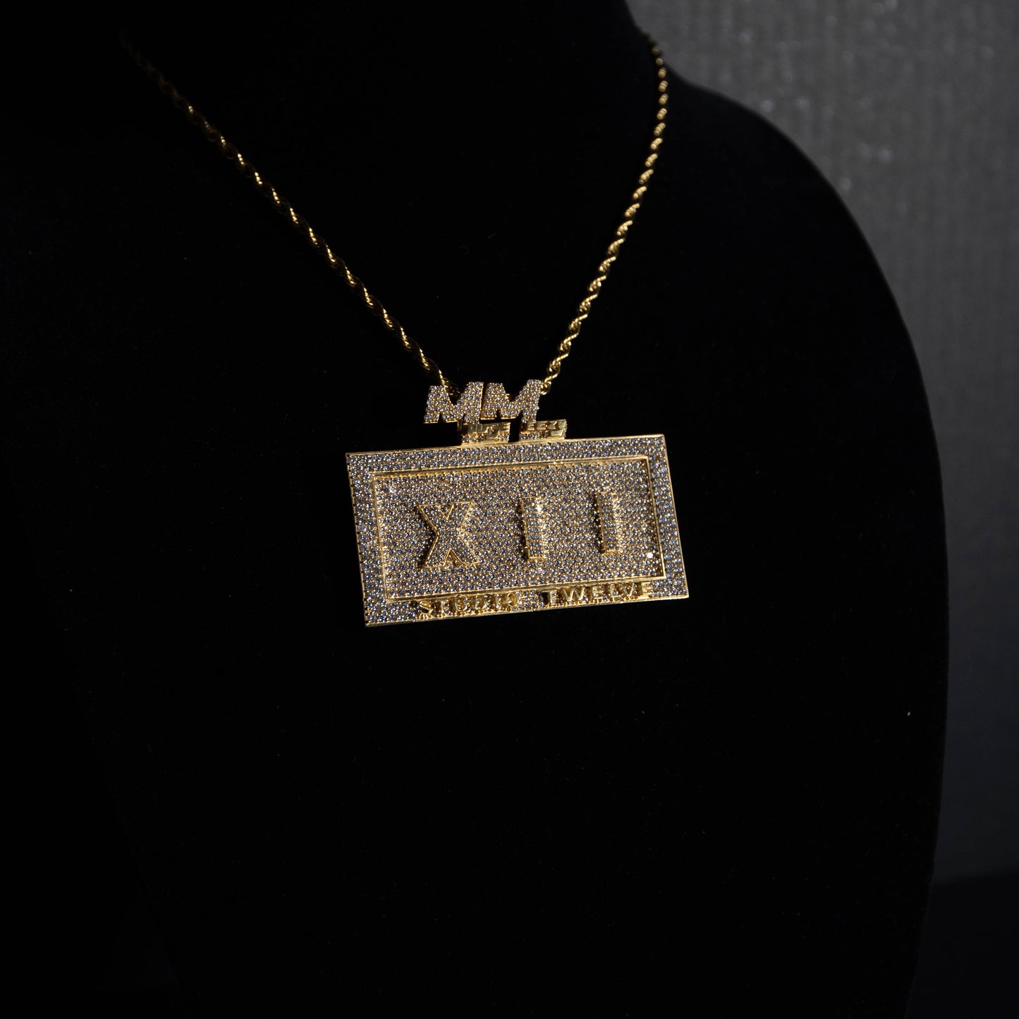 1 OF 1 CUSTOM PENDANT