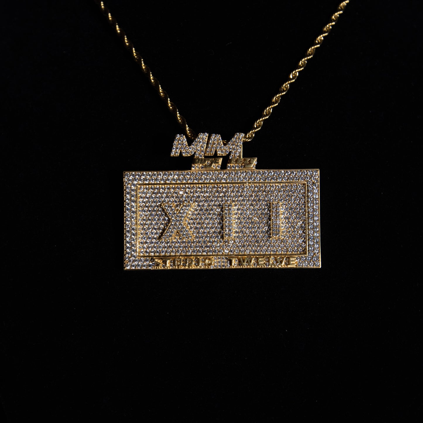 1 OF 1 CUSTOM PENDANT