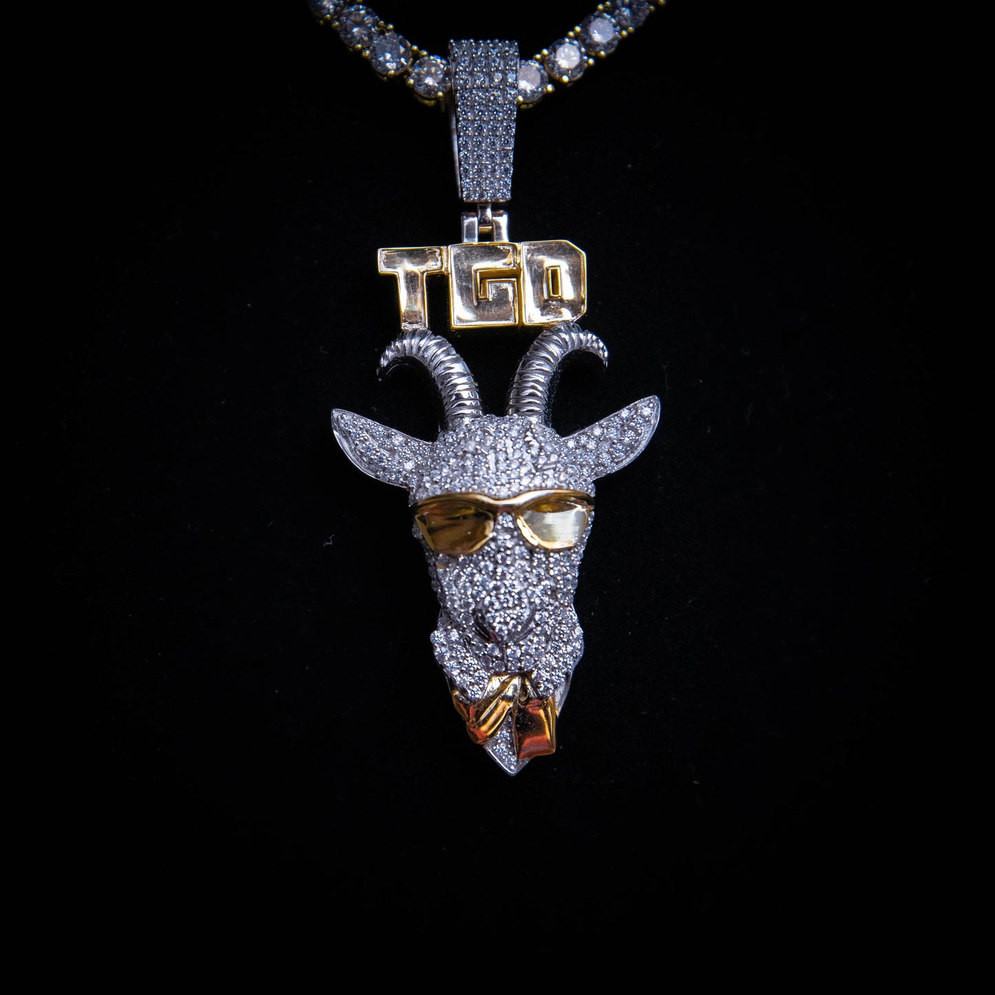 1 OF 1 CUSTOM PENDANT